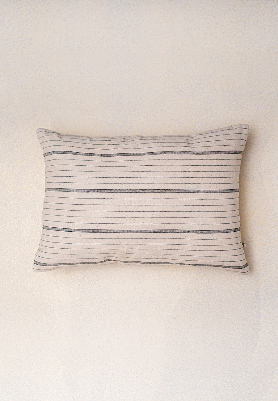 Iris monochrome handwoven cushion